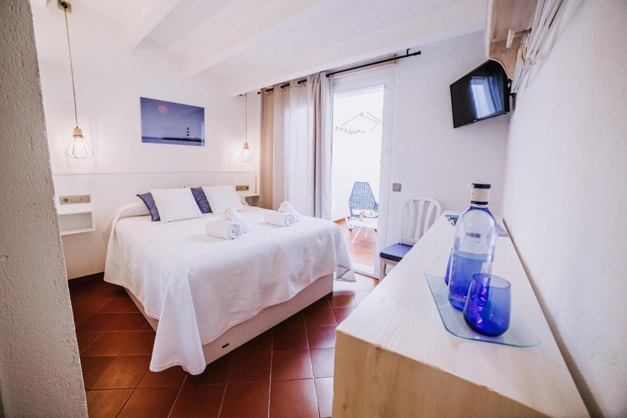 Petit Hotel 5 Fars (Adults Only) ซิวตาเดญา ภายนอก รูปภาพ