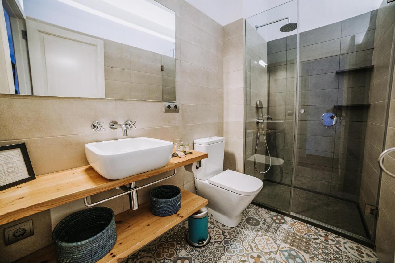 Petit Hotel 5 Fars (Adults Only) ซิวตาเดญา ภายนอก รูปภาพ